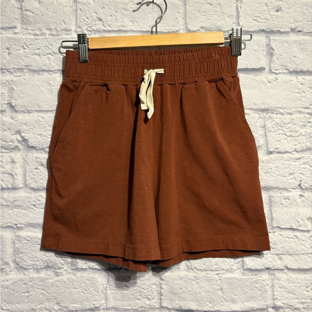 Jax and Lennon Brown Women's Shorts XS